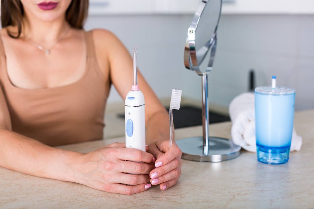 Що варто мати для догляду за порожниною рота